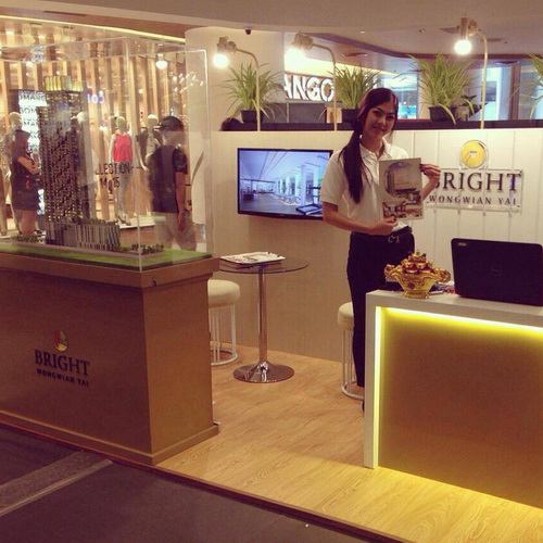 bright-booth-silom